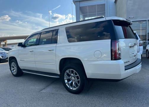 White 2015 GMC Yukon SLT