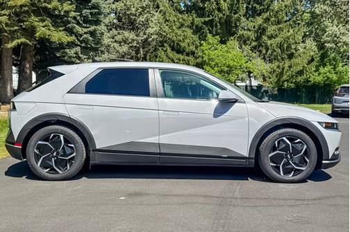 Gray 2024 Hyundai IONIQ 5 SEL