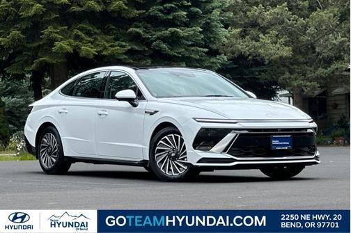 2025 Hyundai SONATA Hybrid Limited