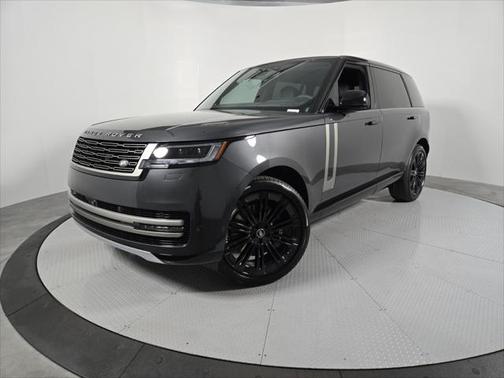 2025 Land Rover Range Rover P530 SE 7 Seat