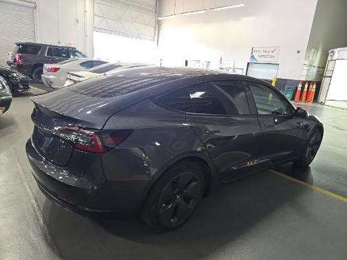 Midnight Silver Metallic 2023 Tesla Model 3 Standard Range