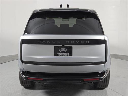 2025 Land Rover Range Rover P530 SE
