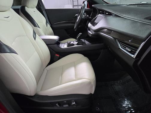 2023 Cadillac XT4 Sport