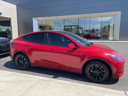 2022 Tesla Model Y Long Range Dual Motor All-Wheel Drive