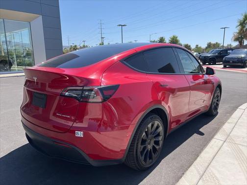 2022 Tesla Model Y Long Range Dual Motor All-Wheel Drive