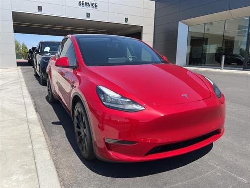 2022 Tesla Model Y Long Range Dual Motor All-Wheel Drive