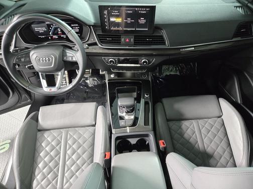 2024 Audi SQ5 3.0T Premium Plus