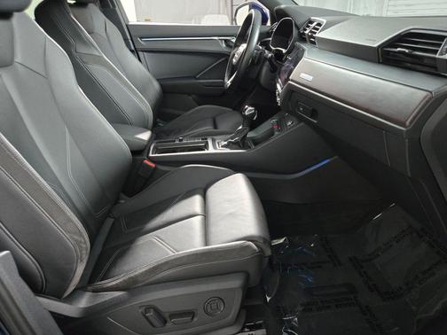 2022 Audi Q3 45 S line Premium Plus
