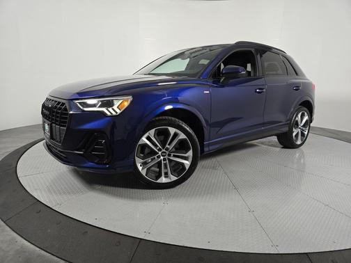 2022 Audi Q3 45 S line Premium Plus