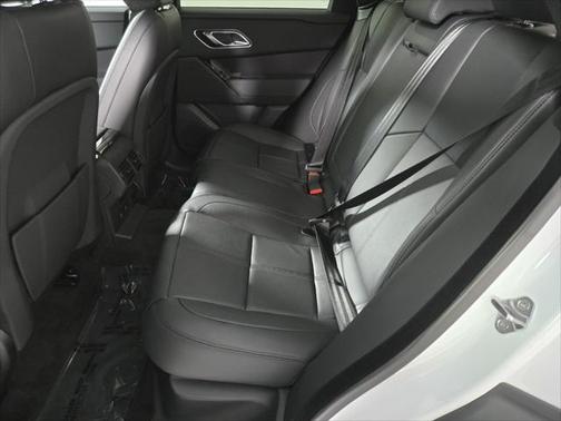 2026 Land Rover Range Rover Velar P250 SE R-Dynamic