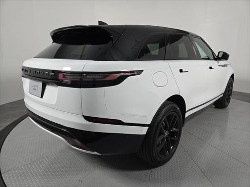 2026 Land Rover Range Rover Velar P250 SE R-Dynamic