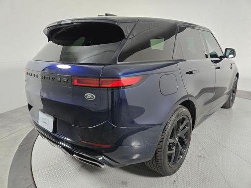 2023 Land Rover Range Rover Sport SE