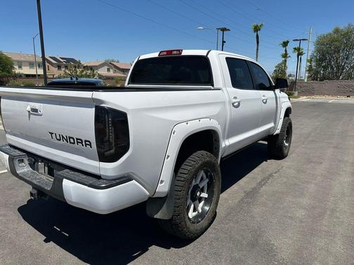 Super White 2015 Toyota Tundra SR5