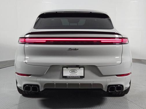 Chalk 2026 Porsche Cayenne Cayenne Turbo E-Hybrid