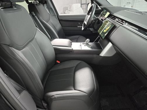 2026 Land Rover Range Rover P400 SE