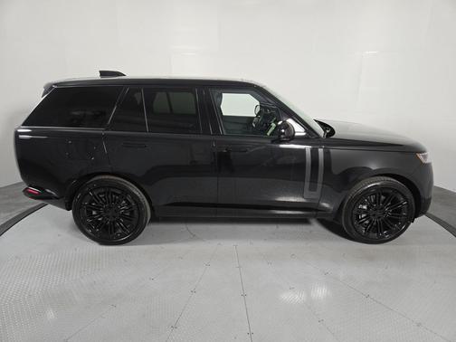 2026 Land Rover Range Rover P400 SE