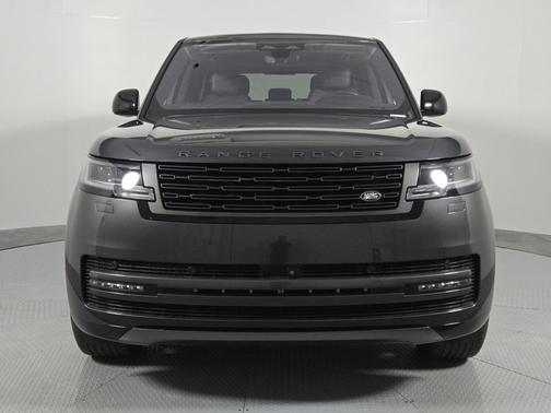 2023 Land Rover Range Rover P530 SE