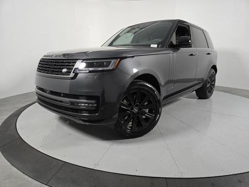 2025 Land Rover Range Rover P530 SE