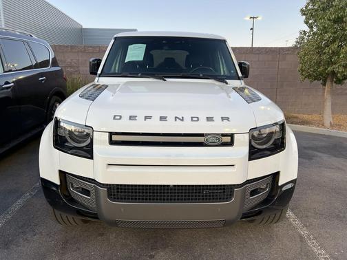 2022 Land Rover Defender 110 X-Dynamic HSE