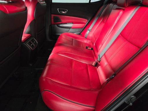 Crystal Black Pearl 2019 Acura TLX Technology