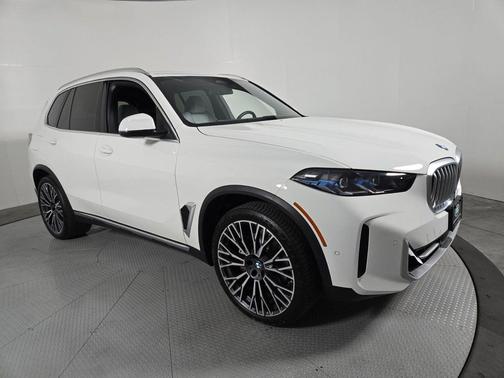 Alpine White 2025 BMW X5 xDrive40i