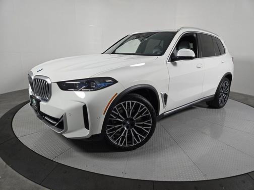Alpine White 2025 BMW X5 xDrive40i