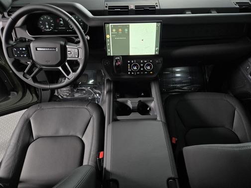 2026 Land Rover Defender X-Dynamic SE