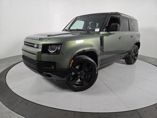 2026 Land Rover Defender X-Dynamic SE