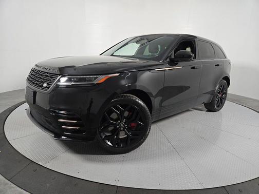 Santorini Black Metallic 2024 Land Rover Range Rover Velar P250 SE R-Dynamic