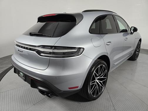 2024 Porsche Macan T