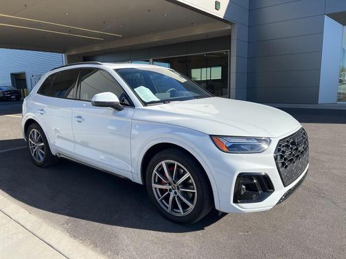 2024 Audi Q5 e 55 S line Premium Plus