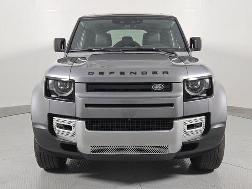 2024 Land Rover Defender 110 P400 S