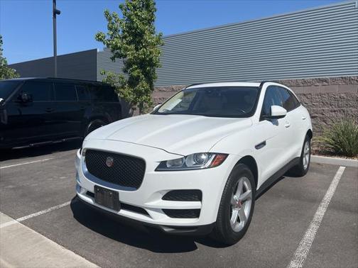 2018 Jaguar F-PACE 25t Premium