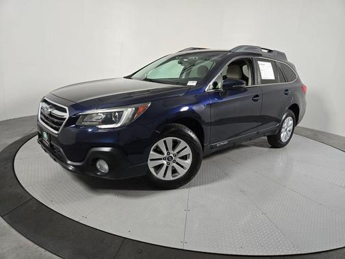 Dark Blue Pearl 2018 Subaru Outback 2.5i Premium