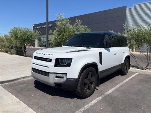 Fuji White 2024 Land Rover Defender 110 P500 SE