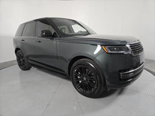 2025 Land Rover Range Rover P530 SE