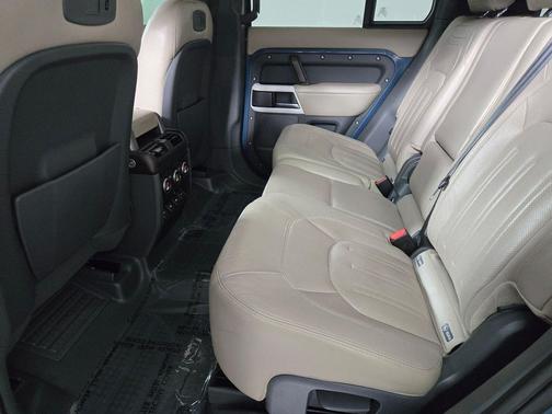 Tasman Blue Metallic 2020 Land Rover Defender 110 HSE