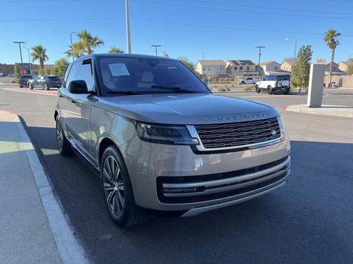 2023 Land Rover Range Rover P530 SE