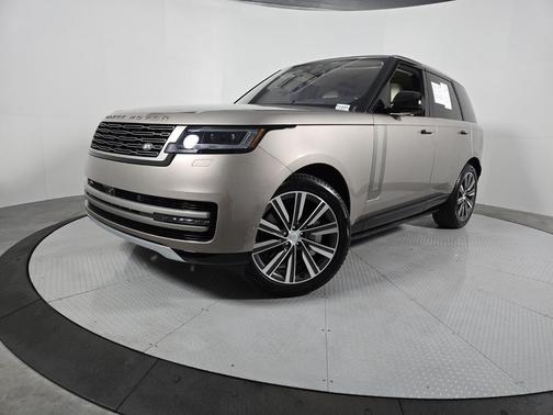 2023 Land Rover Range Rover P530 SE
