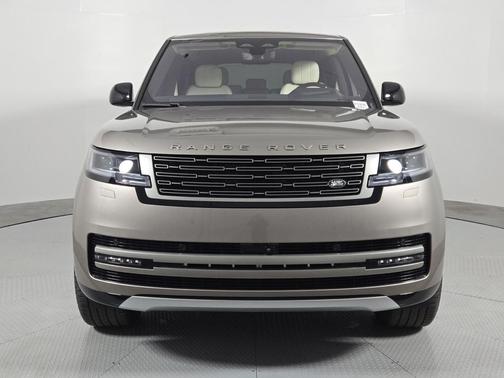 2023 Land Rover Range Rover P530 SE