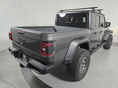 2021 Jeep Gladiator Willys 4x4