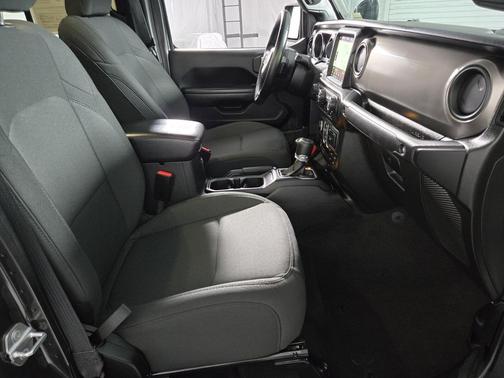 2021 Jeep Gladiator Willys 4x4