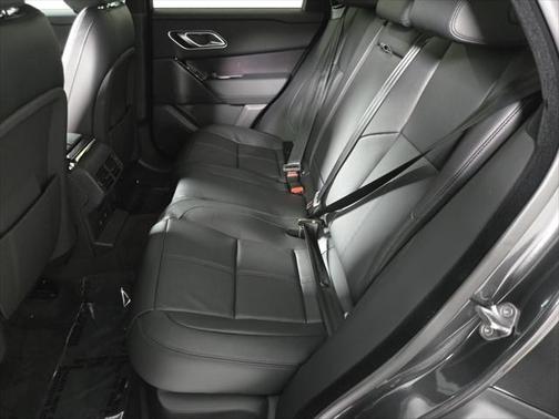 2026 Land Rover Range Rover Velar P250 SE R-Dynamic