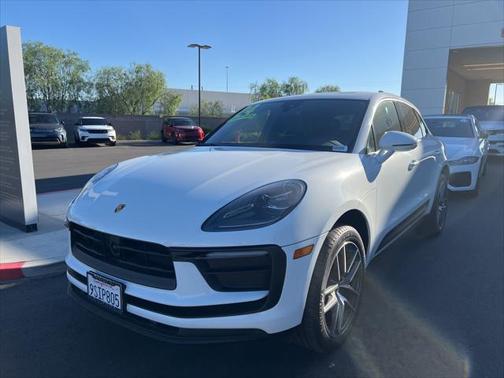2024 Porsche Macan Base