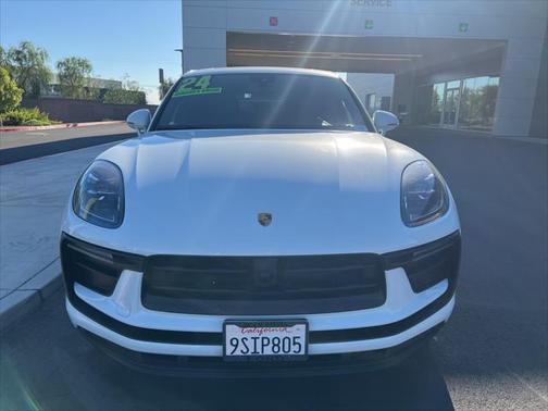 2024 Porsche Macan Base