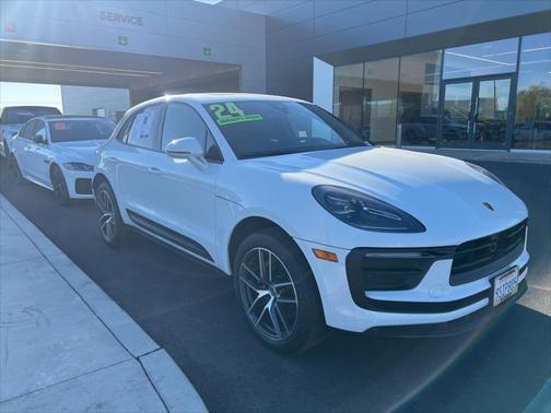 2024 Porsche Macan Base