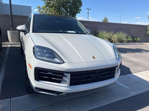 Chalk 2025 Porsche Cayenne Cayenne