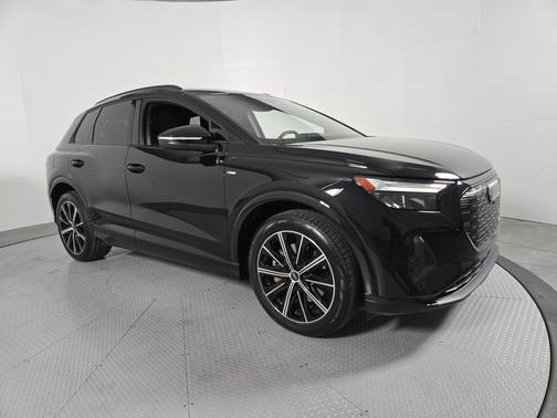 2022 Audi e-tron Premium Plus