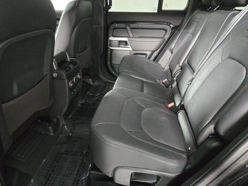 Santorini Black Metallic 2024 Land Rover Defender 110 P300