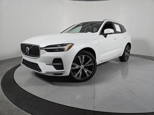 2022 Volvo XC60 Recharge Plug-In Hybrid T8 Inscription
